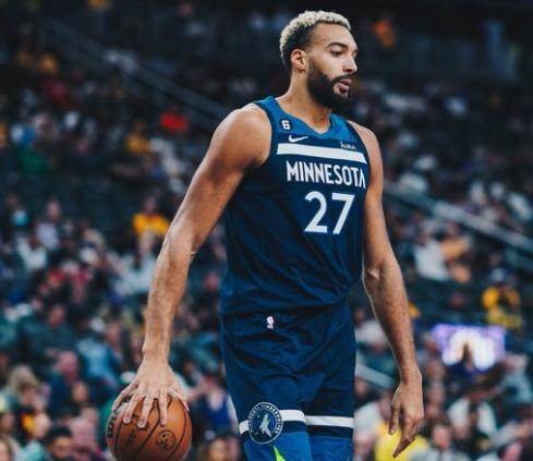 与唐斯尚未正式同场 戈贝尔期待双塔组合未来首秀